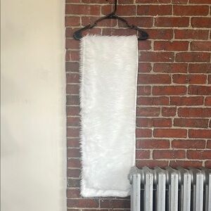 Elegant White Faux Fur Scarf